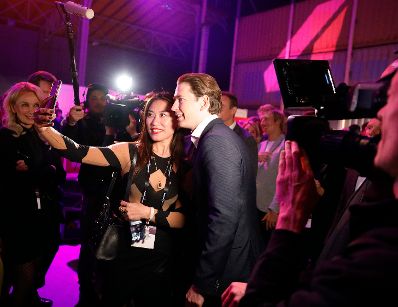 Am 11. April 2019 nahm Bundeskanzler Sebastian Kurz (r.) beim 4Gamechangers Festival teil.