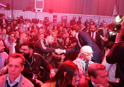 Am 11. April 2019 nahm Bundeskanzler Sebastian Kurz (r.) beim 4Gamechangers Festival teil.