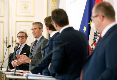 Am 30. April 2019 gab Bundeskanzler Sebastian Kurz gemeinsam mit Vizekanzler Heinz-Christian Strache, Bundesminister Hartwig L&ouml;ger und Staatssekret&auml;r Hubert Fuchs eine Pressekonferenz zum Thema Steuerreform.