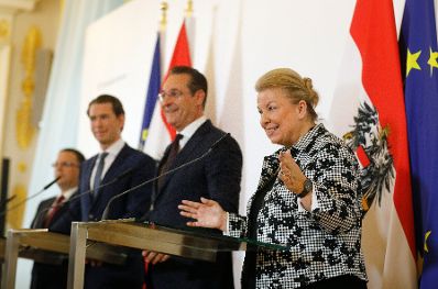 Am 16. Mai 2019 fand eine Pressekonferenz zum Thema Mindestpension statt. Im Bild (v.l.n.r.) &Ouml;VP-Sozialsprecher August W&ouml;ginger, Bundeskanzler Sebastian Kurz, Vizekanzler Heinz-Christian Strache und Bundesministerin Beate Hartinger-Klein.