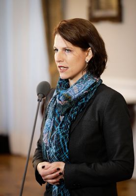 Am 19. Dezember 2017 fand die erste Sitzung des Ministerrates der neuen Bundesregierung statt. Im Bild Staatssekret&auml;rin Karoline Edtstadler beim Pressestatement vor dem Ministerrat.