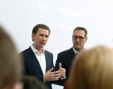Am 4. J&auml;nner 2017 begann in Seggau die zweit&auml;gige Klausurtagung der Bundesregierung. Im Bild Bundeskanzler Sebastian Kurz (l.) und Vizekanzler Heinz-Christian Strache (r.).