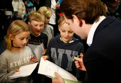 Am 23. J&auml;nner 2018 besuchte Bundeskanzler Sebastian Kurz (im Bild) gemeinsam mit Vizekanzler Heinz-Christian Strache und Bundesminister Heinz Fa&szlig;mann "Deutschf&ouml;rderklassen" an der Volksschule Graz-Murfeld.