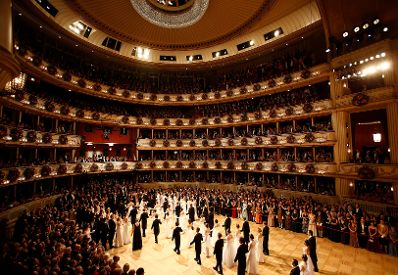 Am 8. Februar 2018 besuchte Bundeskanzler Sebastian Kurz den Wiener Opernball.