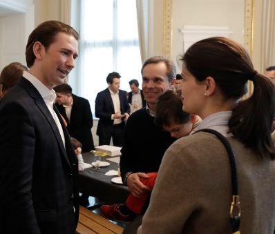 Am 1. M&auml;rz 2018 empfing Bundeskanzler Sebastian Kurz (l.) Familien zum Familienbonusevent.
