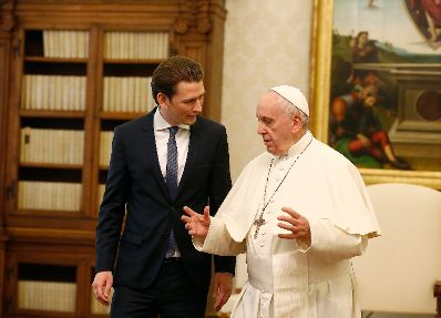 Am 5. M&auml;rz 2018 besuchte Bundeskanzler Sebastian Kurz (l.) Papst Franziskus (r.) zu einem Arbeitsgespr&auml;ch im Vatikan.