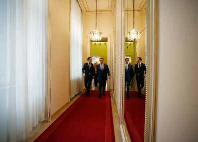 Am 14. Mai 2018 nahm Bundeskanzler Sebastian Kurz (l.) am R20 Austrian World Summit teil. Im Bild mit dem Initiator Arnold Schwarzenegger (r.).