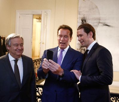 Am 14. Mai 2018 nahm Bundeskanzler Sebastian Kurz (r.) am R20 Austrian World Summit teil. Im Bild mit dem Initiator Arnold Schwarzenegger (m.) und dem Generalsekret&auml;r der Vereinten Nationen Ant&oacute;nio Manuel de Oliveira Guterres (l.).