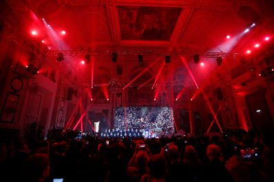 Am 15. Mai 2018 nahm Bundeskanzler Sebastian Kurz am R20 Austrian World Summit teil.