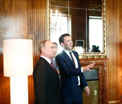Am 5. Juni 2018 empfing Bundeskanzler Sebastian Kurz (r.) den russischen Pr&auml;sidenten Wladimir Putin (l.) zu einem Arbeitsgespr&auml;ch.
