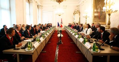 Am 5. Juni 2018 empfing Bundeskanzler Sebastian Kurz den russischen Pr&auml;sidenten Wladimir Putin zu einem Arbeitsgespr&auml;ch.