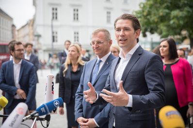 Am 20. Juni 2018 reiste Bundeskanzler Sebastian Kurz (r.) zum Ministerrat nach Linz.