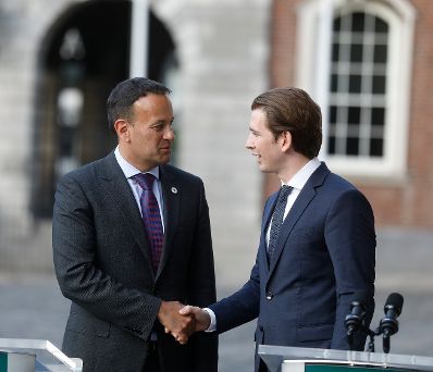 Am 8. Juli 2018 reiste Bundeskanzler Sebastian Kurz (r.) zu einem Arbeitsgespr&auml;ch nach Irland. Im Bild bei den Pressestatements mit dem irischen Premierminister Leo Varadkar (l.).