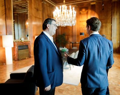 Am 31. Juli 2018 empfing Bundeskanzler Sebastian Kurz (r.) den Pr&auml;sidenten der Israelitischen Kultusgemeinde Oskar Deutsch (l.).