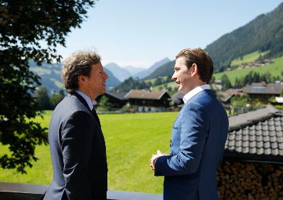Am 27. August 2018 besuchte Bundeskanzler Sebastian Kurz (r.) das Europ&auml;ische Forum Alpbach. Im Bild mit dem U.S. Botschafter Trevor Traina (l.).