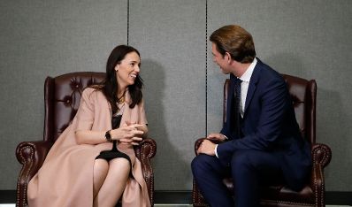 Am 24. September 2018 setzte Bundeskanzler Sebastian Kurz (r.) seine Reise anl&auml;sslich der UN-Generalversammlung nach New York fort. Im Bild mit der Ministerpr&auml;sidentin von Neuseeland Jacinda Ardern (l.).