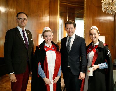 Am 28. November 2018 empfing Bundeskanzler Sebastian Kurz (2.v.r.) Vertreterinnen des MALTESER Hospitaldienstes im Bundeskanzleramt. Im Bild mit dem Generalsekret&auml;r der MALTESER Manuel Weinberger (l.).