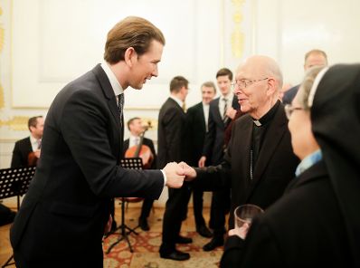 Am 4. Dezember 2018 empfingen Bundeskanzler Sebastian Kurz (l.) und Bundesminister Gernot Bl&uuml;mel Vertreter christlicher Religionen im Bundeskanzleramt.