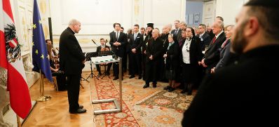 Am 4. Dezember 2018 empfingen Bundeskanzler Sebastian Kurz und Bundesminister Gernot Bl&uuml;mel Vertreter christlicher Religionen im Bundeskanzleramt. Im Bild der Erzbischof von Wien Kardinal Christoph Sch&ouml;nborn (l.).