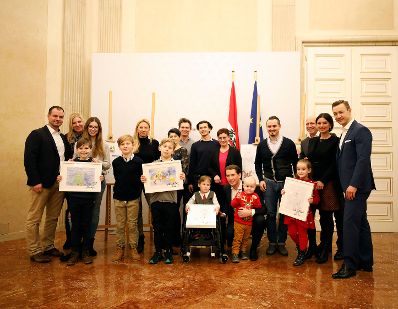 Am 17. Dezember 2018 empfing Bundeskanzler Sebastian Kurz Kinder der Ronald McDonald Kinderhilfe im Bundeskanzleramt.