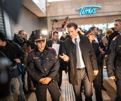 Am 14. J&auml;nner 2020 besuchte Bundeskanzler Sebastian Kurz (im Bild) gemeinsam mit Vizekanzler Werner Kogler und Bundesminister Karl Nehammer die Polizeiinspektion Wien - Westbahnhof.