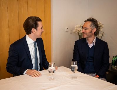 Am 24. J&auml;nner 2020 nahm Bundeskanzler Sebastian Kurz (l.) am Weltwirtschaftsforum in Davos teil. Im Bild mit dem Mitgr&uuml;nder und CEO von Palantir Technologies, Alex Karp (r.).