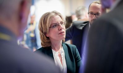 Am 29. J&auml;nner 2020 begann in Krems die zweit&auml;gige Klausurtagung der Bundesregierung. Im Bild Bundesministerin Leonore Gewessler beim Medienempfang.