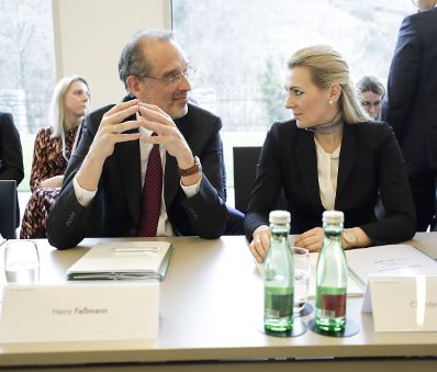 Am 29. J&auml;nner 2020 begann in Krems die zweit&auml;gige Klausurtagung der Bundesregierung. Im Bild Bundesminister Heinz Fa&szlig;mann (l.) und Bundesministerin Christine Aschbacher (r.).