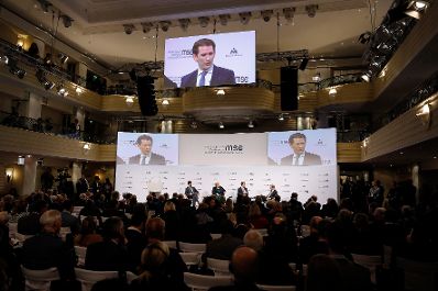 Am 14. Februar 2020 besuchte Bundeskanzler Sebastian Kurz die M&uuml;nchner Sicherheitskonferenz. Im Gespr&auml;ch mit dem kanadischen Premierminister Justin Trudeau und der Ministerpr&auml;sidentin von Norwegen, Erna Solberg.