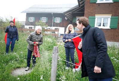 Am 14. Mai 2020 besuchte Bundeskanzler Sebastian Kurz (r.) das Kleinwalsertal.