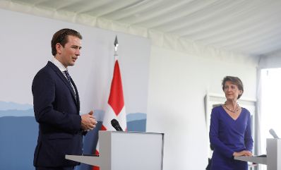 Am 18. September 2020 traf Bundeskanzler Sebastian Kurz (l.) im Rahmen seines Arbeitsbesuchs in der Schweiz die Schweizer Bundespr&auml;sidentin Simonetta Sommaruga (r.).