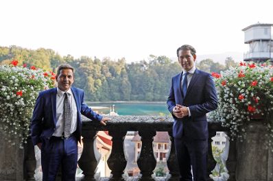 Am 18. September 2020 traf Bundeskanzler Sebastian Kurz (r.) im Rahmen seines Arbeitsbesuchs in der Schweiz den schweizer Bundeskanzler Walter Thurnherr (l.).