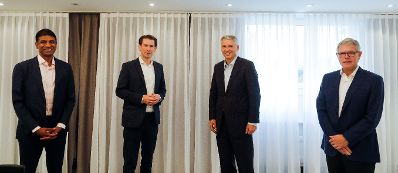 Am 19. September 2020 traf Bundeskanzler Sebastian Kurz (m.l.) im Rahmen seines Arbeitsbesuchs in der Schweiz die CEO&acute;s von Roche, Severin Schwan (m.r.), Novartis, Vasant Narasimhan (l.) und Lonza, Pierre-Alain Ruffieux (r.).