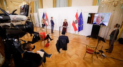 Am 20. Oktober 2020 gab Bundeskanzler Sebastian Kurz gemeinsam mit Bundesministerin Margarete Schramb&ouml;ck und der General Managerin von Microsoft &Ouml;sterreichDorothee Ritz eine Pressekonferenz zur geplanten "Rechenzentrum Region &Ouml;sterreich".