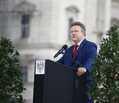 Am 26. Oktober 2020 hielt Bundeskanzler Sebastian Kurz im Rahmen der Angelobung der Rekrutinnen und Rekruten des &ouml;sterreichischen Bundesheeres auf dem Wiener Heldenplatz eine Rede zum &Ouml;sterreichischen Nationalfeiertag.
