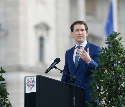 Am 26. Oktober 2020 hielt Bundeskanzler Sebastian Kurz (im Bild) im Rahmen der Angelobung der Rekrutinnen und Rekruten des &ouml;sterreichischen Bundesheeres auf dem Wiener Heldenplatz eine Rede zum &Ouml;sterreichischen Nationalfeiertag.