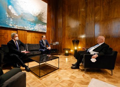 Am 17. M&auml;rz 2021 empfing Bundeskanzler Sebastian Kurz (m.) den israelischen Pr&auml;sidenten Reuven Rivlin (r.) zu einem Gespr&auml;ch.