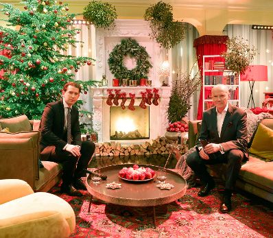 Am 24. Dezember 2020 nahm Bundeskanzler Sebastian Kurz (l.) an der Licht ins Dunkel Spendenaktion im ORF Zentrum Wien teil.