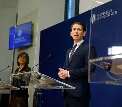 Am 27. Dezember 2020 nahm Bundeskanzler Sebastian Kurz an der ersten Corona Impfung an Frau Theresia Hofer teil. Im Bild bei der Pressekonferenz.