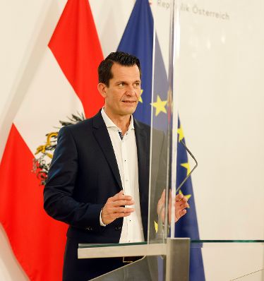 Im Bild Bundesminister Wolfgang M&uuml;ckstein beim Doorstep vor dem Ministerrat am 5. Mai 2021.