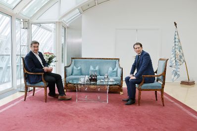 Am 11. Mai 2021 traf Bundeskanzler Sebastian Kurz (r.) im Rahmen seines Arbeitsbesuchs in M&uuml;nchen den bayrischen Ministerpr&auml;sident Markus S&ouml;der (l.).