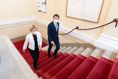 Am 21. Juni 2021 empfing Bundeskanzler Sebastian Kurz (r.) die Pr&auml;sidentin der Europ&auml;ischen Kommission Ursula von der Leyen (l.) zu einem Arbeitsgespr&auml;ch.