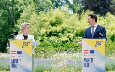Am 21. Juni 2021 empfing Bundeskanzler Sebastian Kurz (r.) die Pr&auml;sidentin der Europ&auml;ischen Kommission Ursula von der Leyen (l.). Im Bild bei einer gemeinsamen Pressekonferenz.