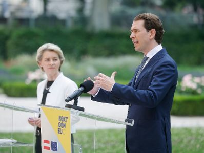 Am 21. Juni 2021 empfing Bundeskanzler Sebastian Kurz (r.) die Pr&auml;sidentin der Europ&auml;ischen Kommission Ursula von der Leyen (l.). Im Bild bei einer gemeinsamen Pressekonferenz.