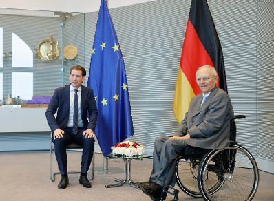 Am 22. Juni 2021 traf Bundeskanzler Sebastian Kurz (l.) im Rahmen seines Arbeitsbesuchs in Berlin den Pr&auml;sident des Deutschen Bundestages Wolfgang Sch&auml;uble (r.).