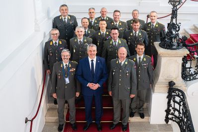 Am 22. Oktober 2024 empfing Bundeskanzler Karl Nehammer Vertreter der Miliz zu einem Arbeitsgespr&auml;ch.