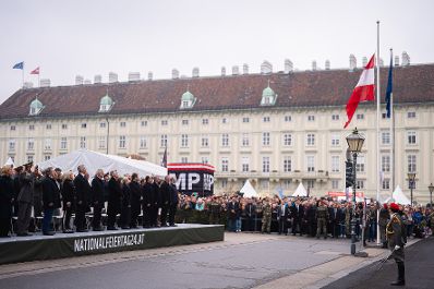 Am 26. Oktober 2024 hielt Bundeskanzler Karl Nehammer im Rahmen der Angelobung der Rekrutinnen und Rekruten des &ouml;sterreichischen Bundesheeres auf dem Wiener Heldenplatz eine Rede zum &Ouml;sterreichischen Nationalfeiertag.