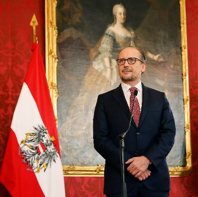 Am 11. Oktober 2021 wurde Bundeskanzler Alexander Schallenberg (im Bild) angelobt.
