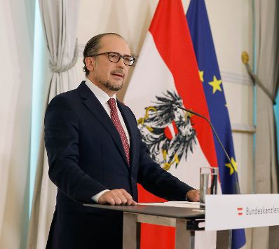 Am 11. Oktober 2021 gab Bundeskanzler Alexander Schallenberg (im Bild) ein Statement nach seiner Angelobung.