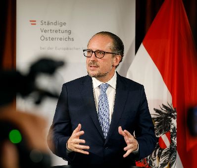 Am 14. Oktober 2021 reiste Bundeskanzler Alexander Schallenberg zu einem Arbeitsbesuch nach Br&uuml;ssel. Im Bild beim Pressestatement.